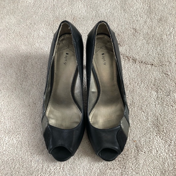Apt.9 heels - Picture 2 of 4